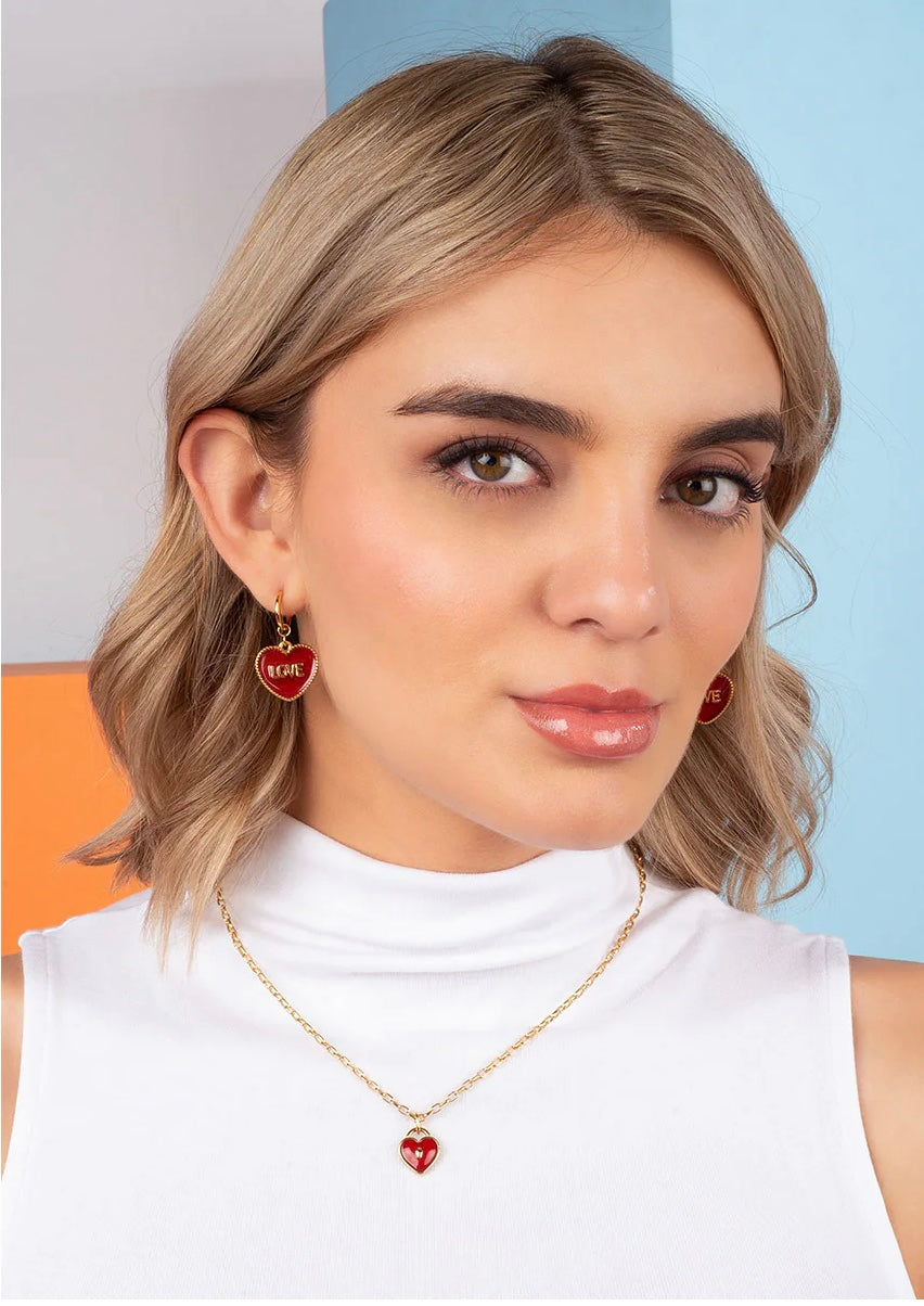 Red Heart Gold Pendant Necklace