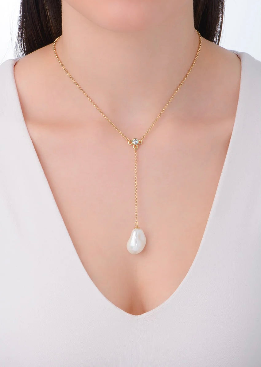 Elegant Pearl Drop Gold Necklace