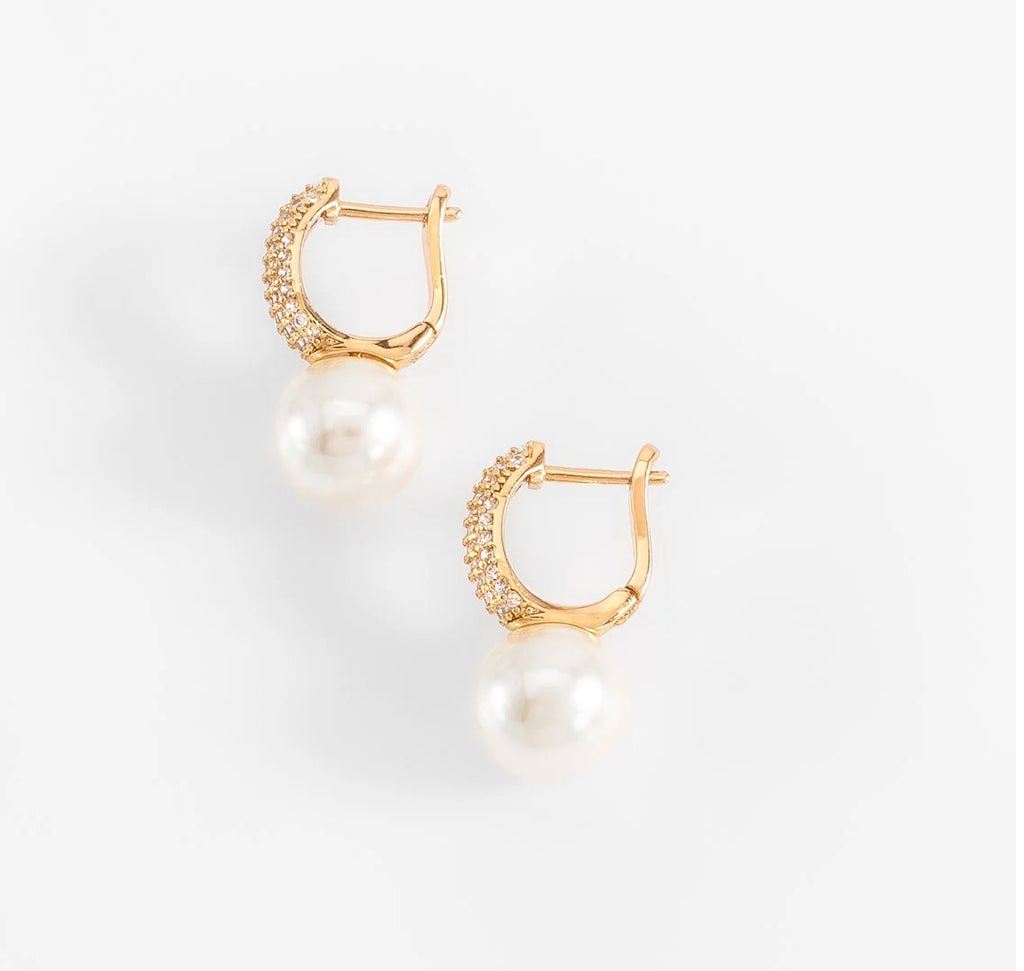 Pearl Glow Drop Earrings