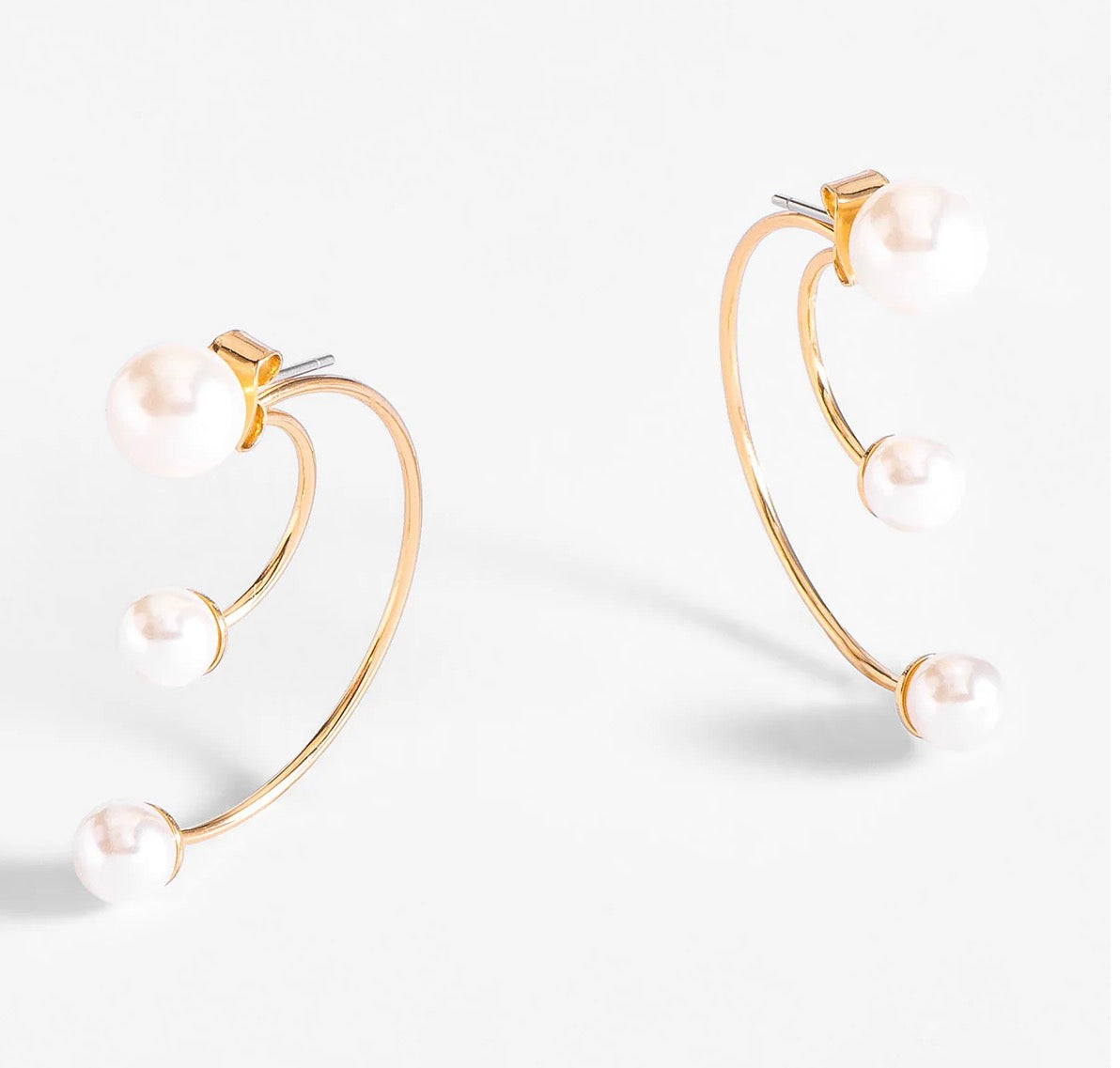 Modern Pearl Hoop Earrings – 18K Gold Quad-Layer Plated