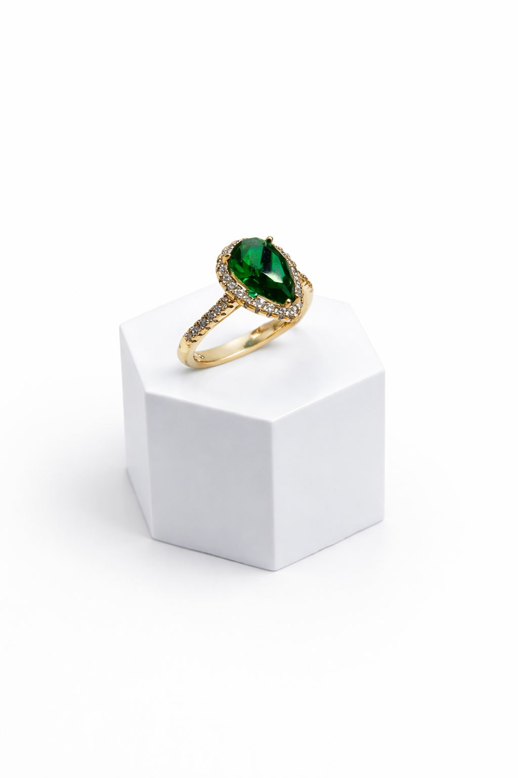 Green Elegance Halo Ring
