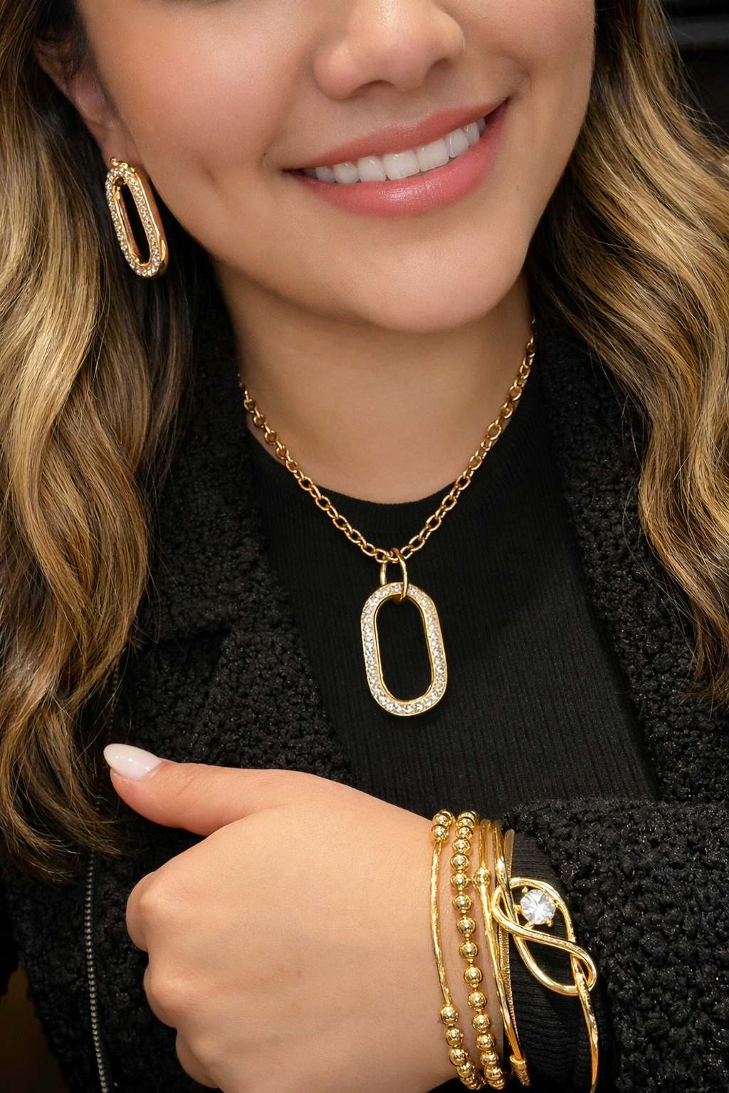 Golden Oval Sparkle Pendant Necklace